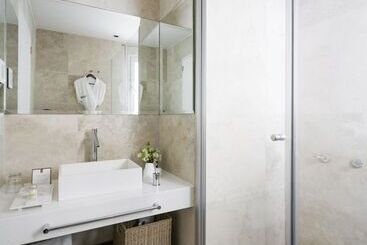 هتل Casasur Recoleta