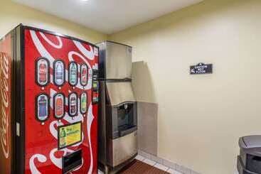 هتل Comfort Inn & Suites Panama City North