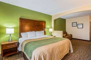 هتل Comfort Inn & Suites Panama City North