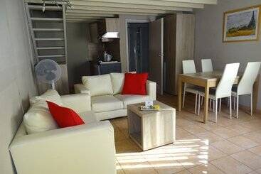 Room In Studio   Condo Gardens Leuven   Budget Studio Single - Leuven