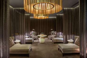 هتل Crown Towers Melbourne