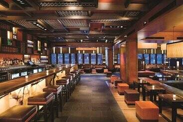 هتل Crown Towers Melbourne