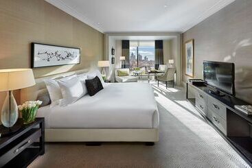 هتل Crown Towers Melbourne