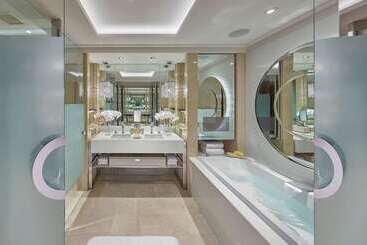 هتل Crown Towers Melbourne