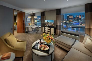 هتل Crown Towers Melbourne