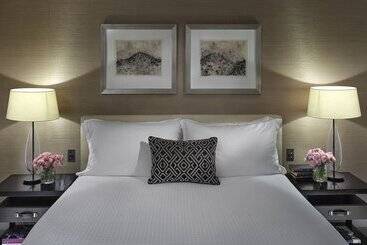 هتل Crown Towers Melbourne