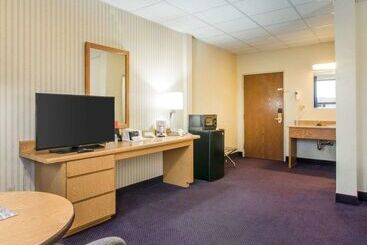 هتل Econo Lodge