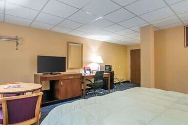 هتل Econo Lodge