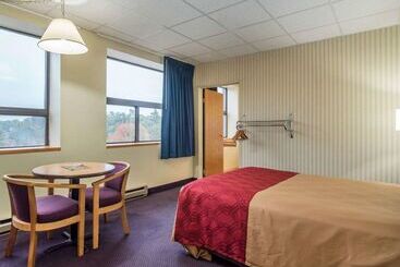 هتل Econo Lodge