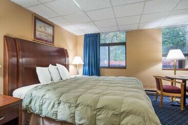 هتل Econo Lodge