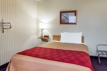 هتل Econo Lodge