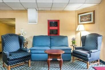 هتل Econo Lodge
