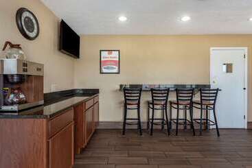 هتل Econo Lodge Nashville North   Opryland
