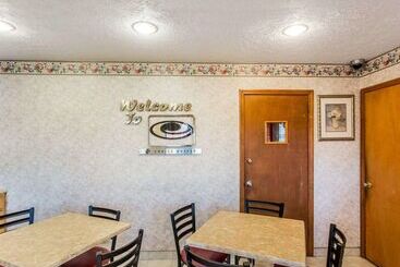 هتل Econo Lodge Nashville North   Opryland