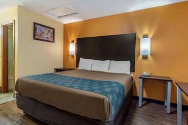 هتل Econo Lodge Nashville North   Opryland
