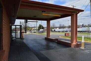 هتل Econo Lodge Nashville North   Opryland