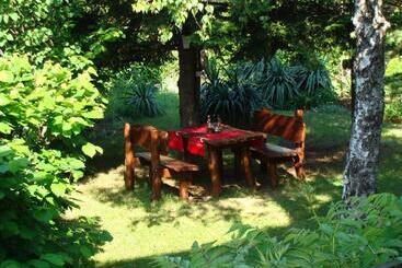 Family Hotel Elena