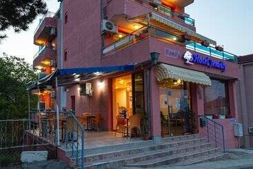 Family Hotel Jemelly