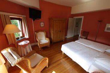 هتل L étape Fagnarde Bed, Breakfast & Sauna