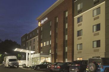 هتل La Quinta By Wyndham Baltimore Bwi Airport