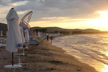 酒店 Laguna Beach Resort & Spa