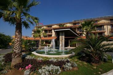 酒店 Laguna Beach Resort & Spa