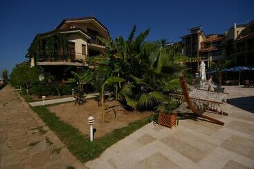 酒店 Laguna Beach Resort & Spa