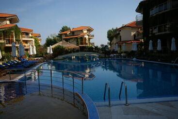 酒店 Laguna Beach Resort & Spa