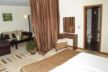 酒店 Laguna Beach Resort & Spa