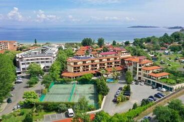 酒店 Laguna Beach Resort & Spa
