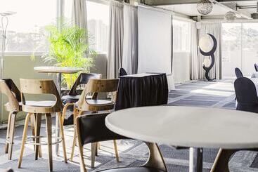 هتل Mercure Centro Port Macquarie