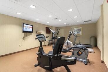 هتل Sleep Inn & Suites
