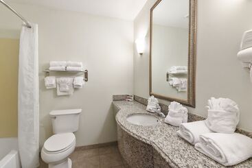 هتل Sleep Inn & Suites