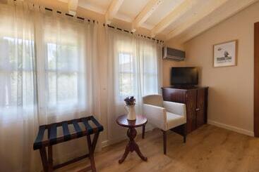 هتل Protur Residencia Son Floriana
