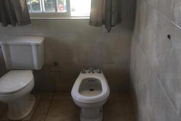 هتل Retreat Guest House