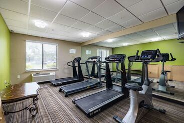هتل Clarion Pointe Lakeland I 4