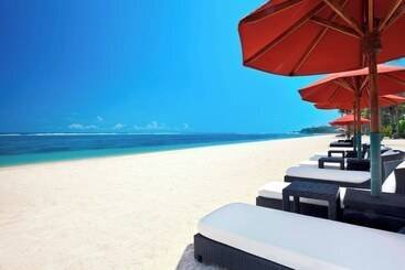 هتل The St. Regis Bali Resort