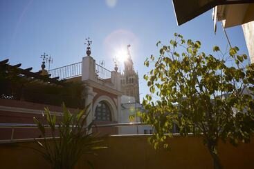 هتل Usense Sevilla Centro