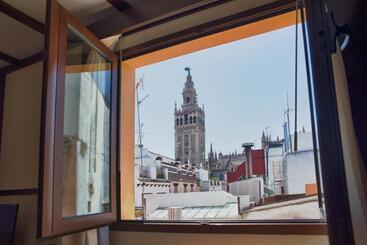 هتل Usense Sevilla Centro
