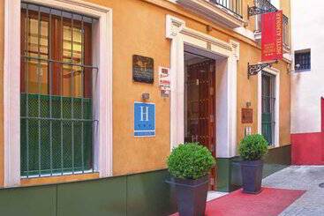 هتل Usense Sevilla Centro