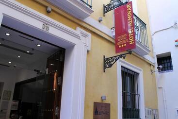 هتل Usense Sevilla Centro