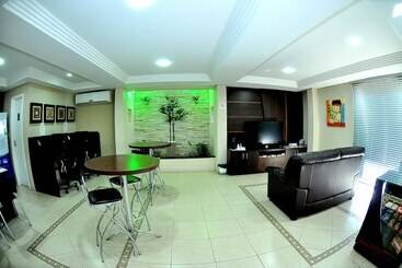 هتل Villa Canoas
