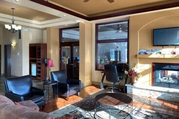 هتل Wingate By Wyndham Gunnison Near Western Colorado University