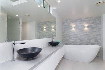 Mandalay Luxury Beachfront Apartments