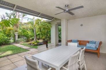 Mandalay Luxury Beachfront Apartments