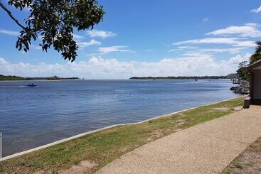 Noosa Place Resort - Noosaville
