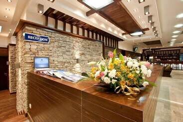استراحتگاه Apartment Tourist Complex & Spa Astera Bansko