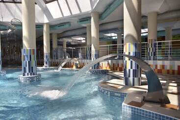 استراحتگاه Apartment Tourist Complex & Spa Astera Bansko