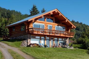 تختخواب و صبحانه Good Karma Inn