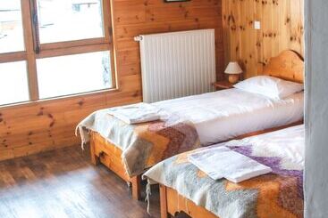 Hideout Tignes   Hostel